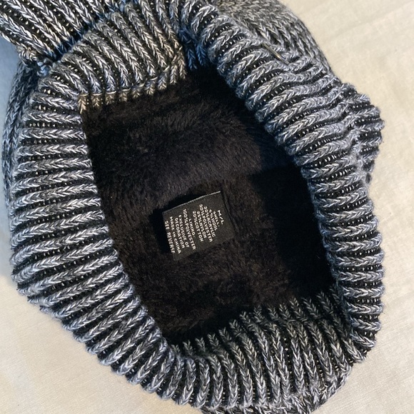 Soybu beanie pom pom & Mittens plush lining M/L - Picture 7 of 15